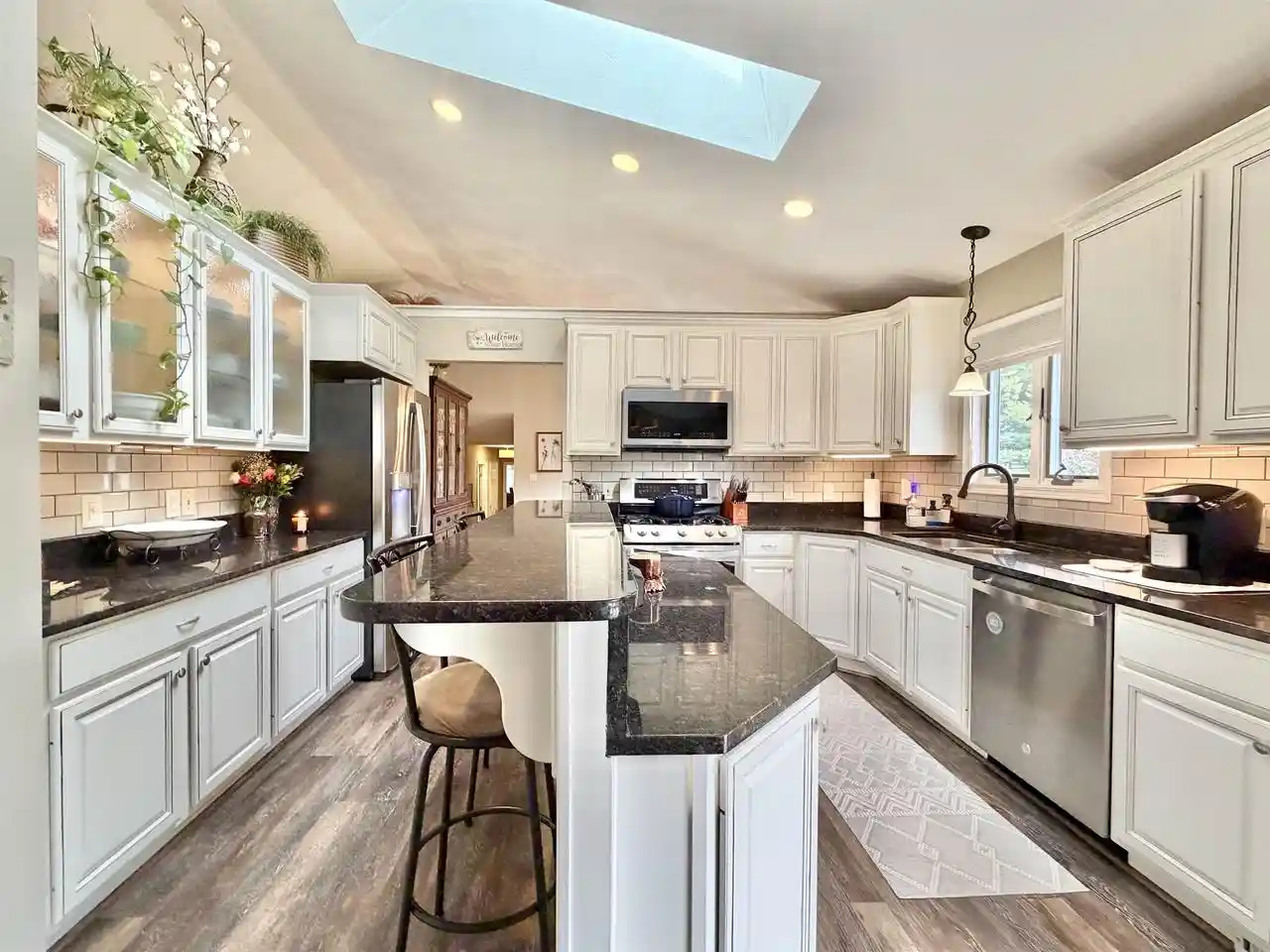 Photo 4 of Single family home for sale at 5106 Monarch Cir, Beloit, WI 53511 | MLS# 2034375 | Listing updated on 2026-10-10
