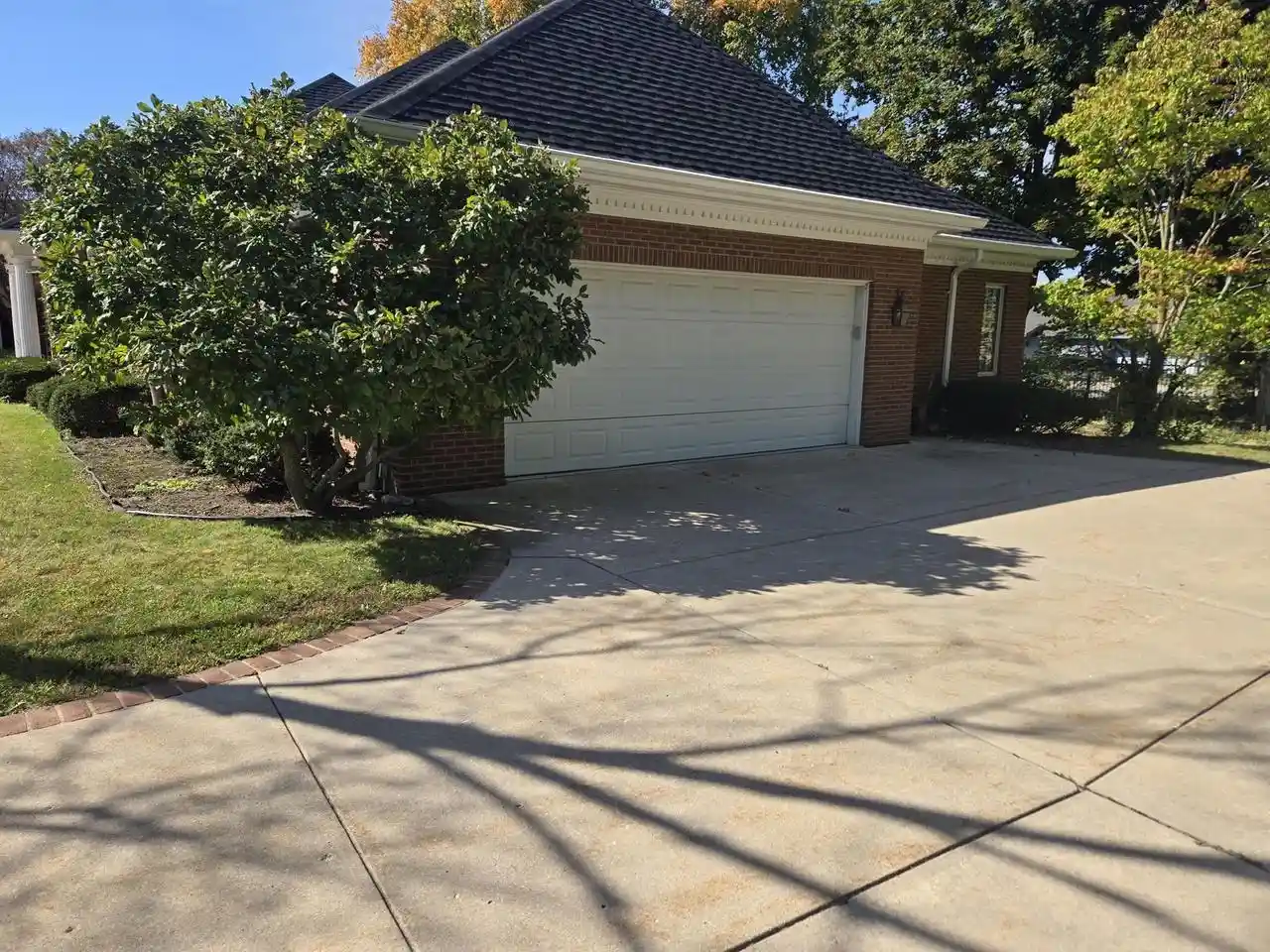 Photo 3 of Single family home for sale at 326 Braebourne Ct, Green Bay, WI 54301 | MLS# 50334069 | Listing updated on 2026-10-09
