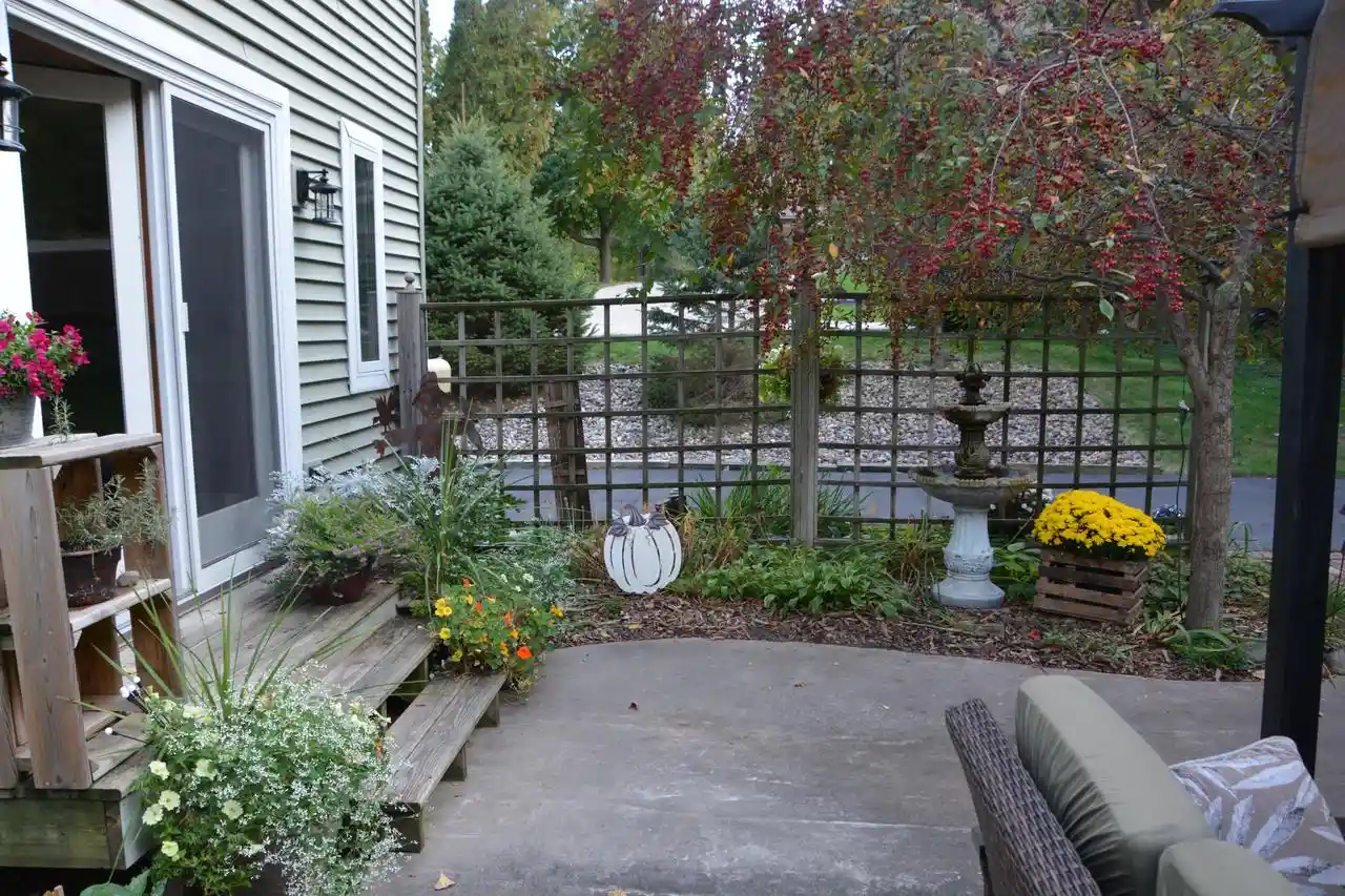 Photo 3 of Single family home for sale at N5915 Park Dr, Onalaska, WI 54650 | MLS# 1984181 | Listing updated on 2026-10-09