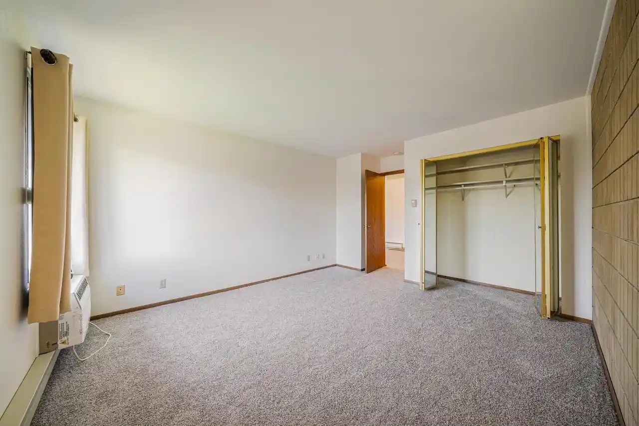 Photo 4 of Condo for sale at 1699 Alcan Dr, Menasha, WI 54952 | MLS# 50334075 | Listing updated on 2026-10-09