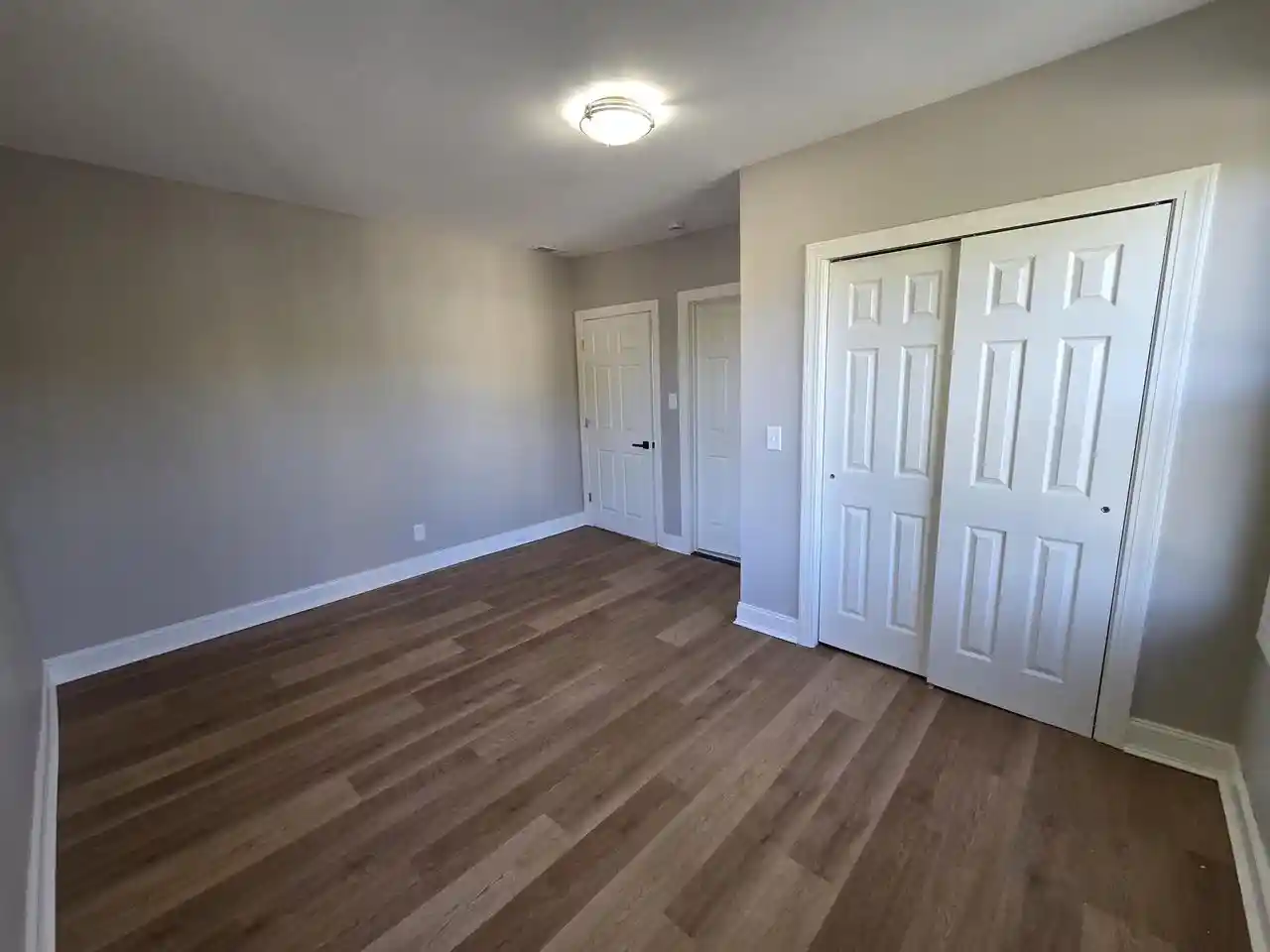 Photo 1 of Single family home for sale at 107 W Brown St, Milwaukee, WI 53212 | MLS# 1984191 | Listing updated on 2026-10-09