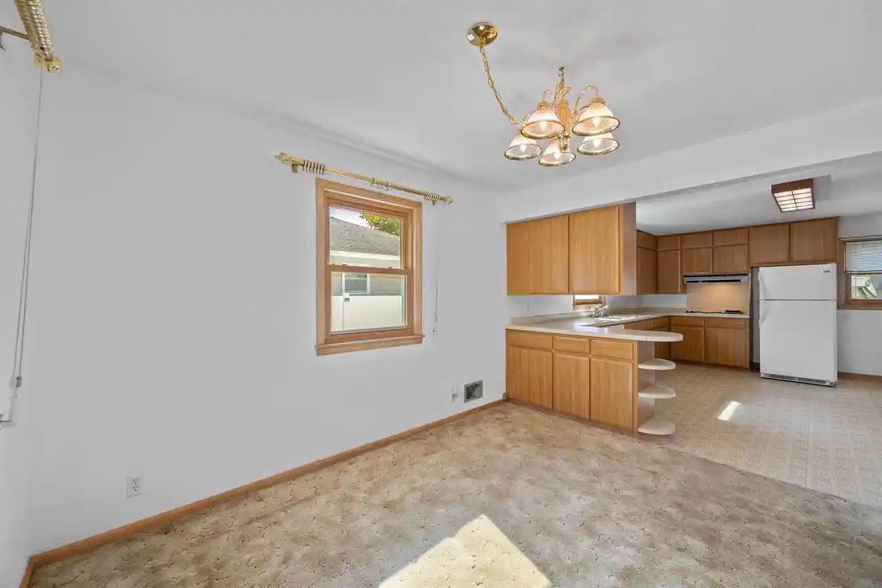 Photo 4 of Single family home for sale at 1900 Gilkay St, Stevens Point, WI 54481 | MLS# 22605067 | Listing updated on 2026-10-09