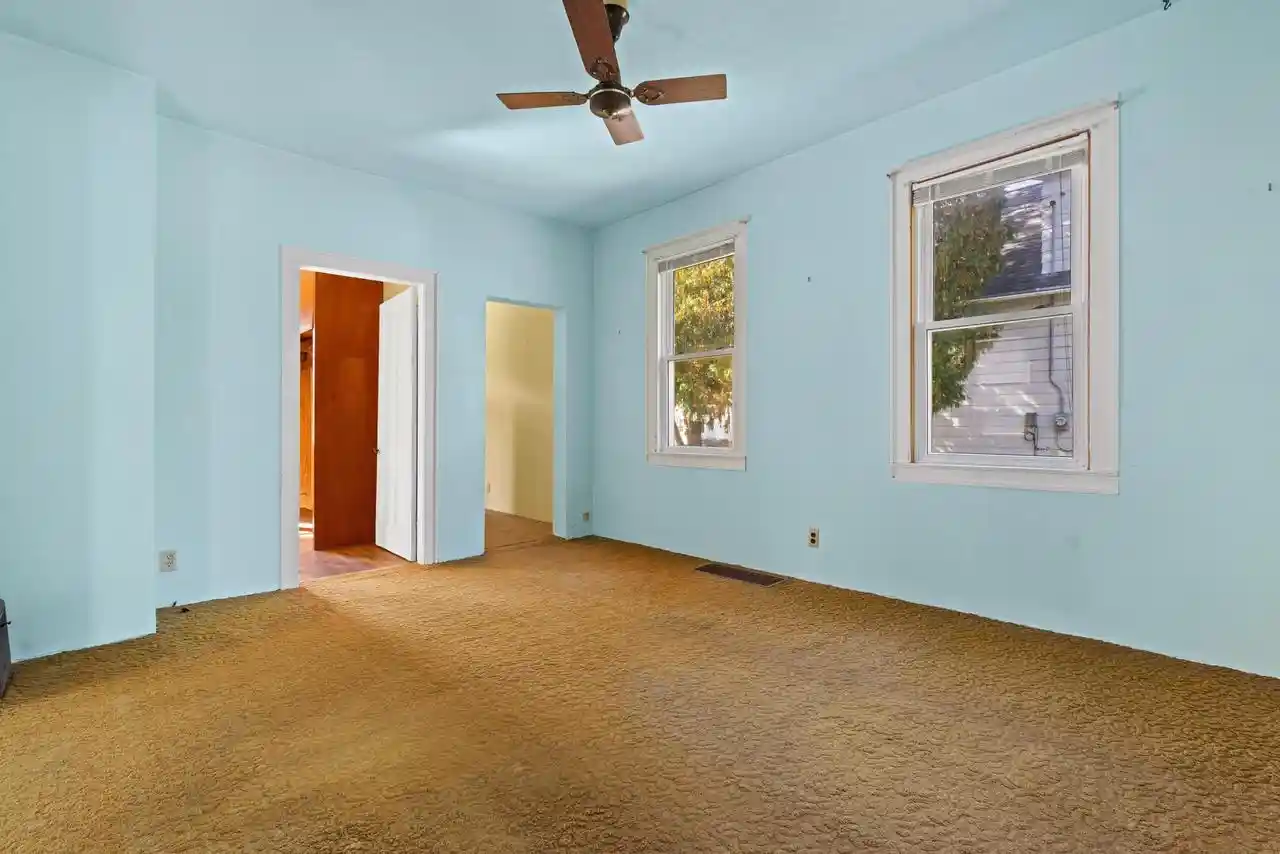 Photo 3 of Single family home for sale at 1463 Kurtz Ave, Green Bay, WI 54301 | MLS# 50334083 | Listing updated on 2026-10-09