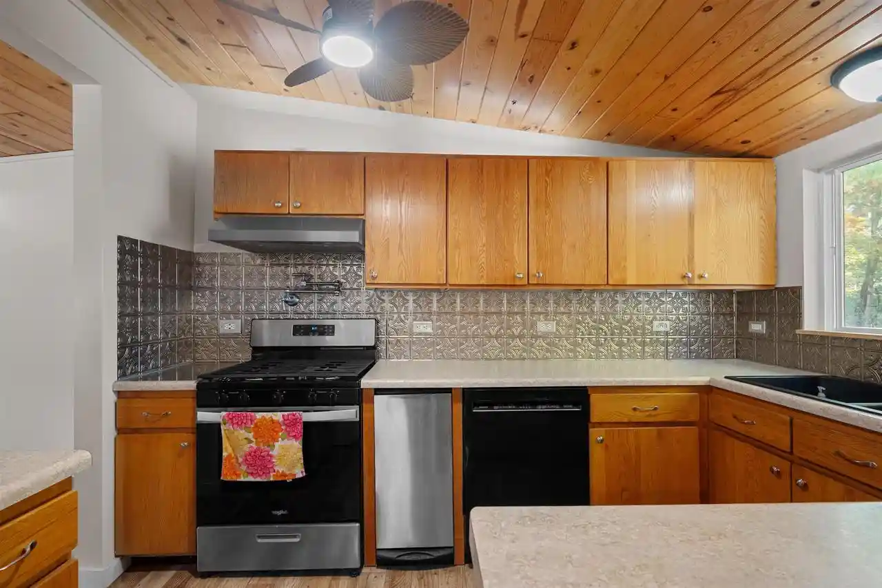 Photo 1 of Single family home for sale at 1589 N Reserve Dr, Stevens Point, WI 54482 | MLS# 22605068 | Listing updated on 2026-10-09