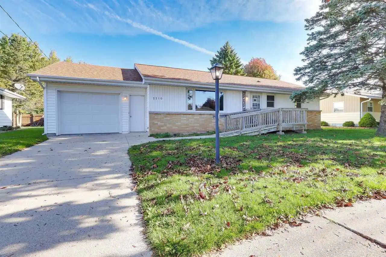 Single family home for sale at 2210 Richmond Ave, Manitowoc, WI 54220 | MLS# 50334084