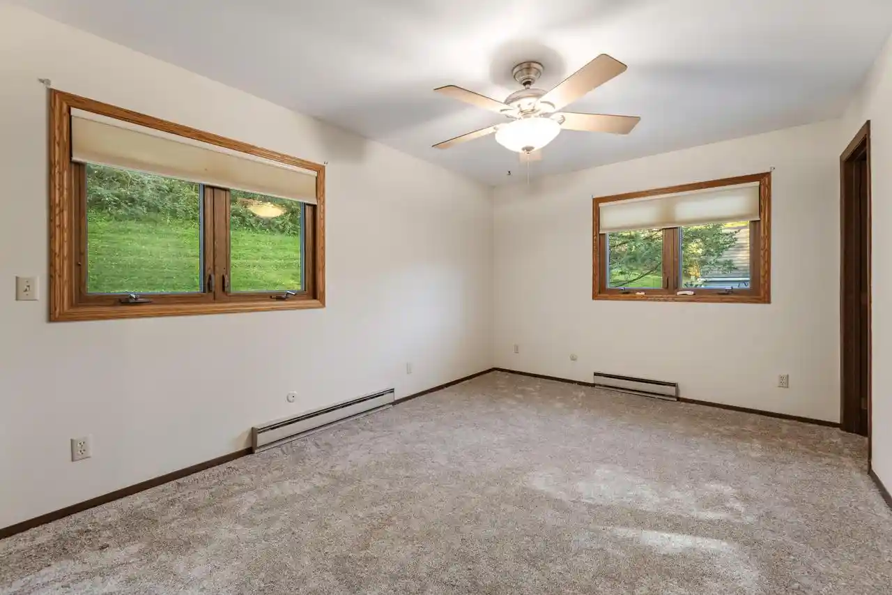 Photo 3 of Single family home for sale at 25434 County Rd 9, Winona, MN 55987 | MLS# 1984200 | Listing updated on 2026-10-30