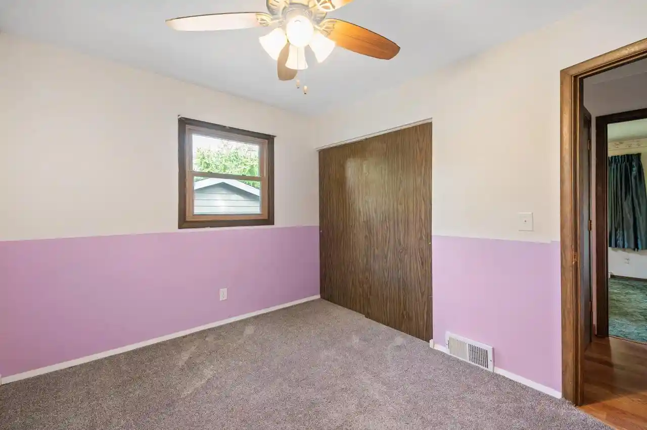 Photo 3 of Single family home for sale at 622 Clearview Dr, West Bend, WI 53090 | MLS# 1984202 | Listing updated on 2026-10-09