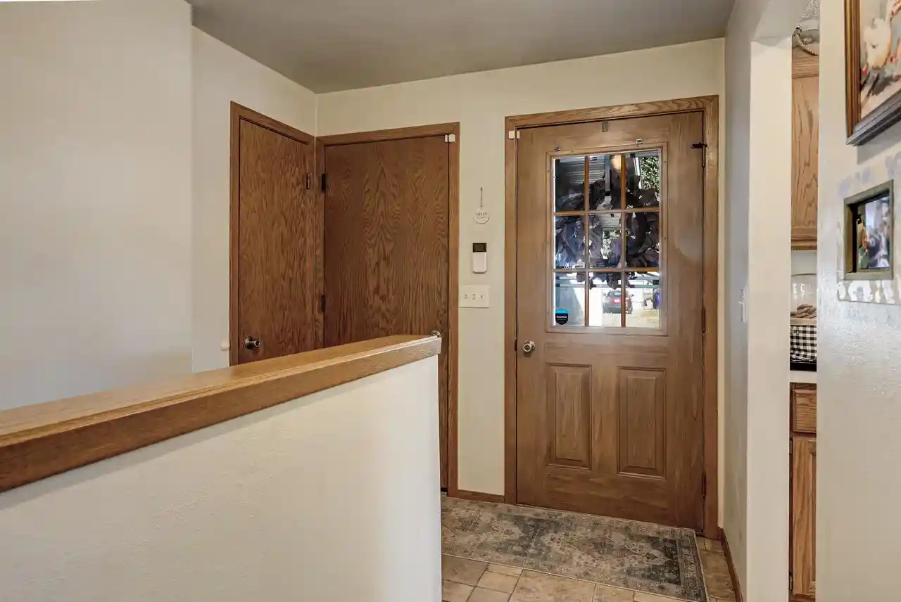 Photo 3 of Single family home for sale at 925 S Covenant Ln, Appleton, WI 54915 | MLS# 50334067 | Listing updated on 2026-10-09