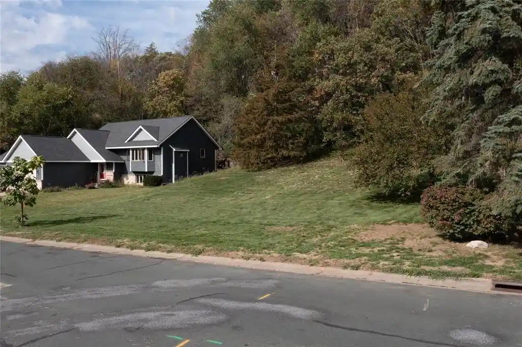 Photo 1 of Land for sale at 1805 Golf View Dr, River Falls, WI 54022 | MLS# 1605833 | Listing updated on 2026-10-09