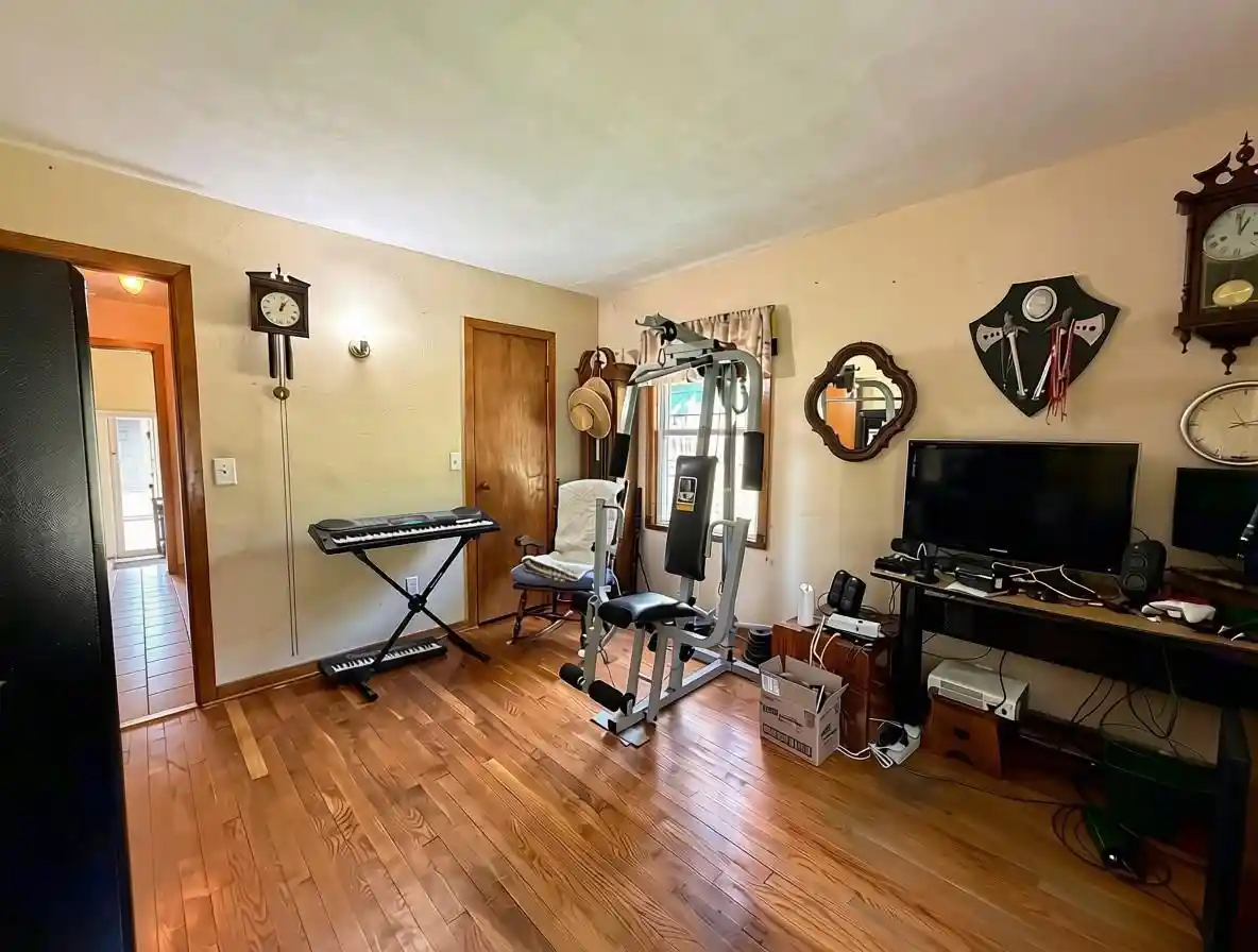 Photo 4 of Single family home for sale at W6178 Lake Dr, Shawano, WI 54166 | MLS# 50334089 | Listing updated on 2026-10-10
