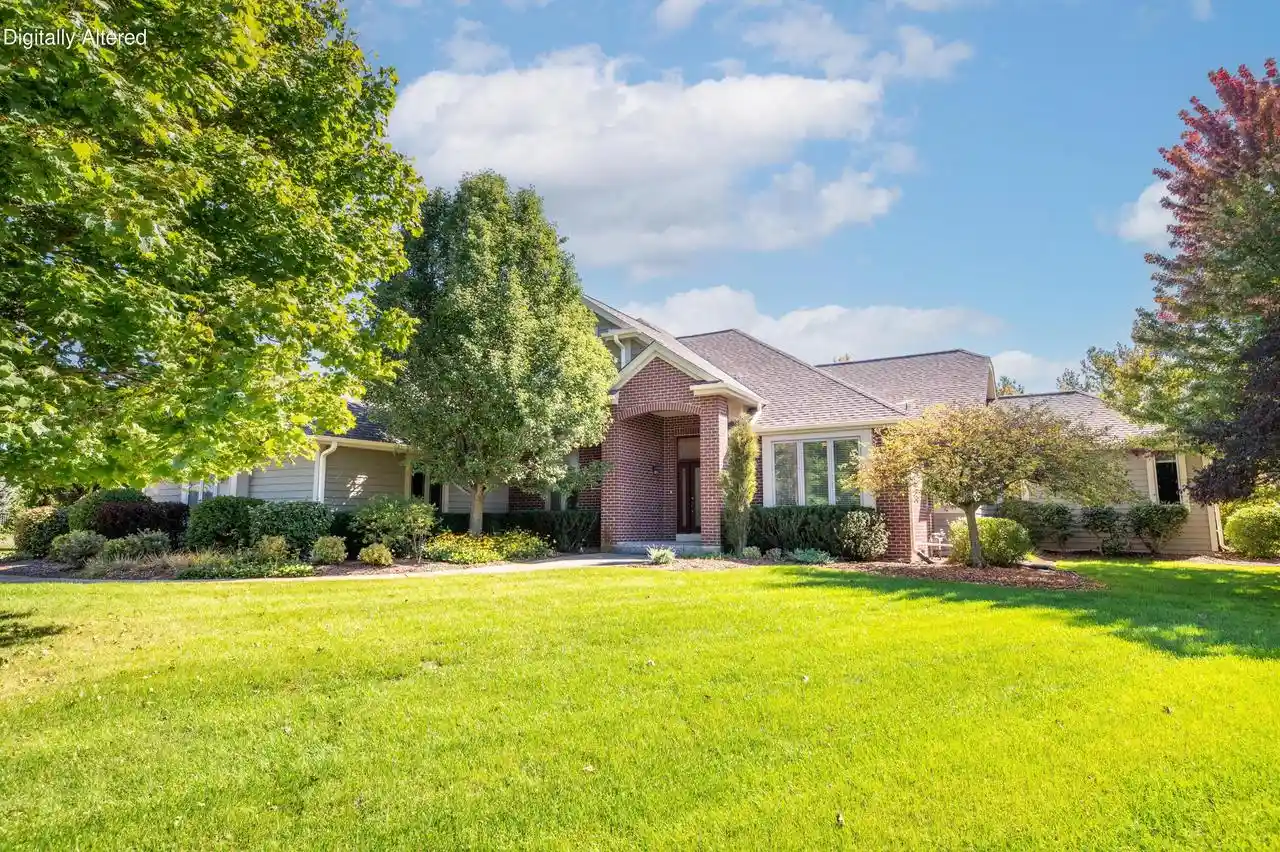 Photo 1 of Single family home for sale at W289n3648 Huntsman Ct, Pewaukee, WI 53072 | MLS# 1984216 | Listing updated on 2026-10-09