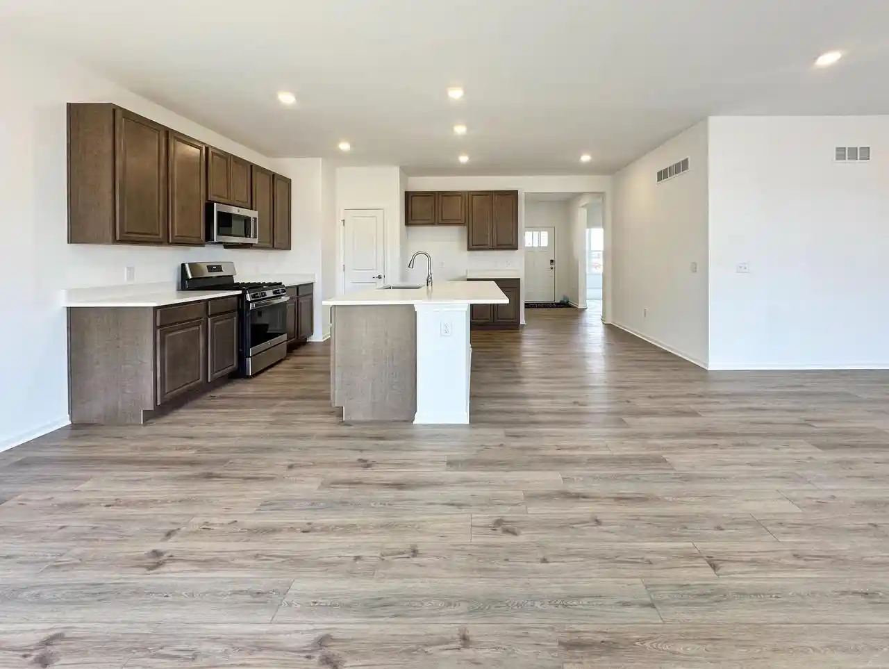Photo 3 of Single family home for sale at 122 O'brien Ct #08, Columbus, WI 53925 | MLS# 2034396 | Listing updated on 2026-10-09