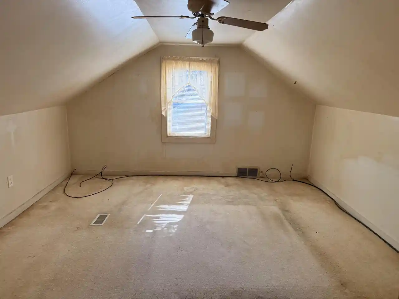 Photo 2 of Single family home for sale at 2407 S 17th Street, Sheboygan, WI 53081 | MLS# 1984219 | Listing updated on 2026-10-09