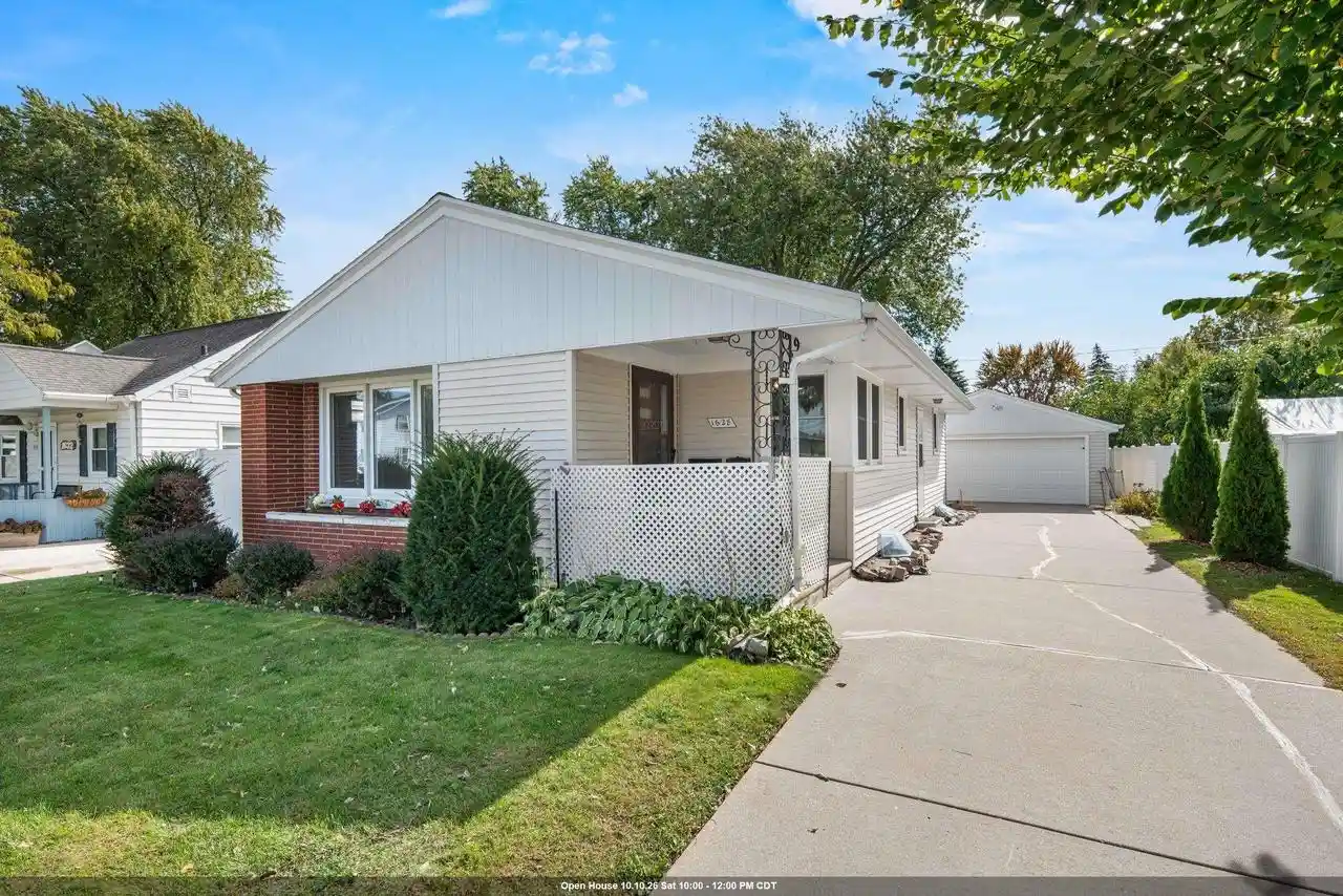 Photo 1 of Single family home for sale at 1628 Harold St, Green Bay, WI 54302 | MLS# 50334090 | Listing updated on 2026-10-09