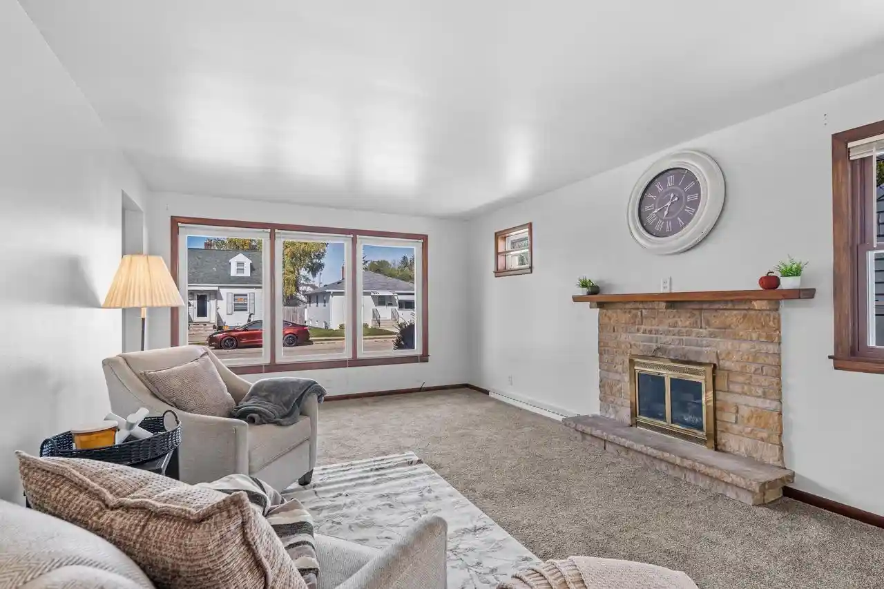 Photo 3 of Single family home for sale at 1628 Harold St, Green Bay, WI 54302 | MLS# 50334090 | Listing updated on 2026-10-09