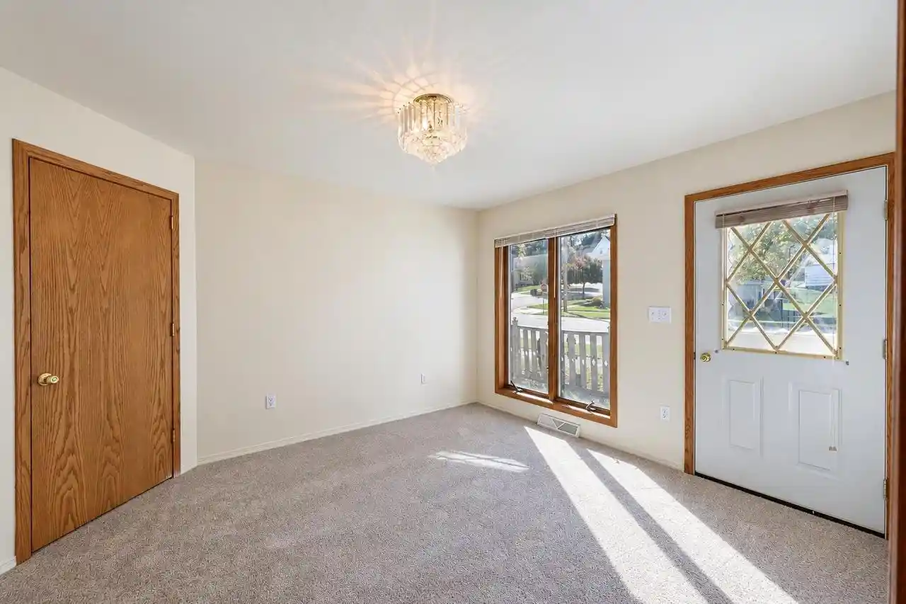 Photo 3 of Single family home for sale at 316 Beardsley St, Kewaunee, WI 54216 | MLS# 50334091 | Listing updated on 2026-10-12