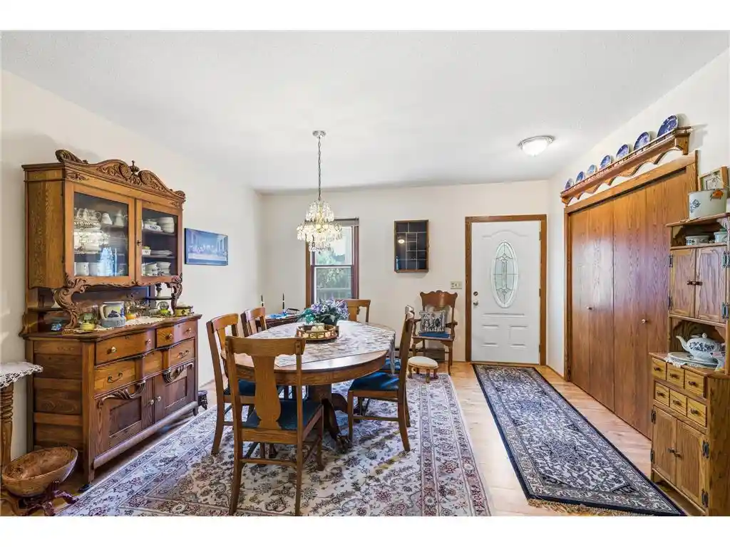 Photo 3 of Single family home for sale at 533 E Maple St, River Falls, WI 54022 | MLS# 7158031 | Listing updated on 2026-10-10