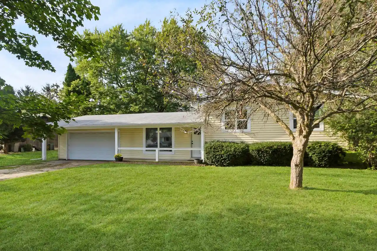 Photo 1 of Single family home for sale at 141 Marino Ave, Delavan, WI 53115 | MLS# 1984238 | Listing updated on 2026-10-09
