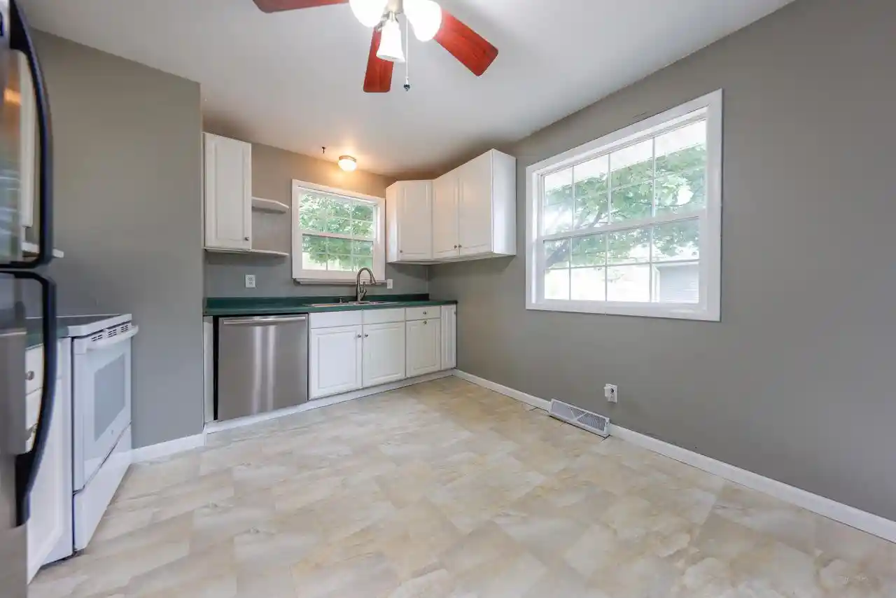 Photo 3 of Single family home for sale at 2131 S Pine St, Janesville, WI 53546 | MLS# 2034405 | Listing updated on 2026-10-09