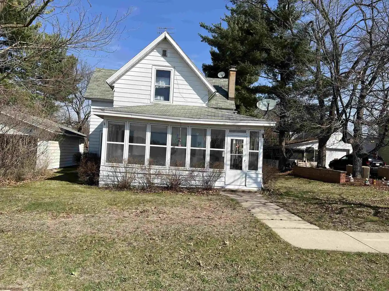 Photo 1 of Single family home for sale at 432 W Front St, Muscoda, WI 53573 | MLS# 2034408 | Listing updated on 2026-10-09
