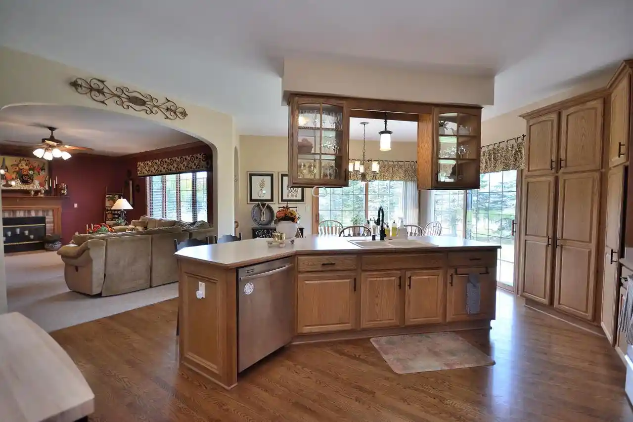 Photo 3 of Single family home for sale at 6045 S Pembrook Ct, New Berlin, WI 53151 | MLS# 1984251 | Listing updated on 2026-10-10