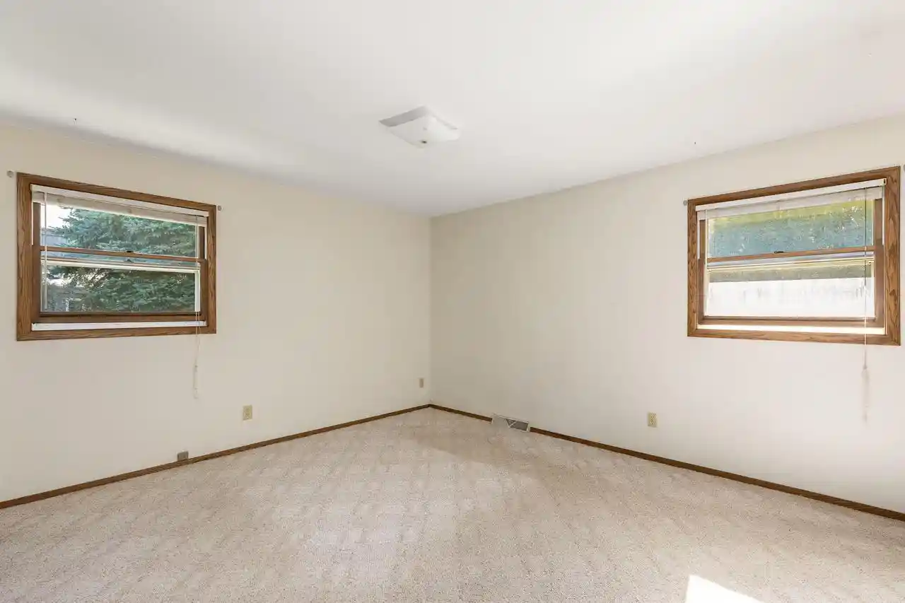 Photo 3 of Single family home for sale at 7143 Horizon Dr, Greendale, WI 53129 | MLS# 1984258 | Listing updated on 2026-10-10