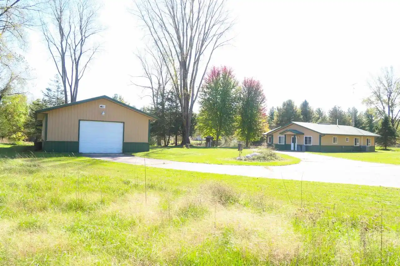 Photo 1 of Single family home for sale at N7804 Indian Lake Rd, Neshkoro, WI 54960 | MLS# 2034414 | Listing updated on 2026-10-09