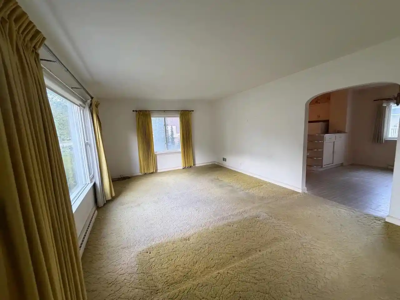 Photo 3 of Single family home for sale at 1036 S Roosevelt St, Green Bay, WI 54301 | MLS# 50334115 | Listing updated on 2026-10-09