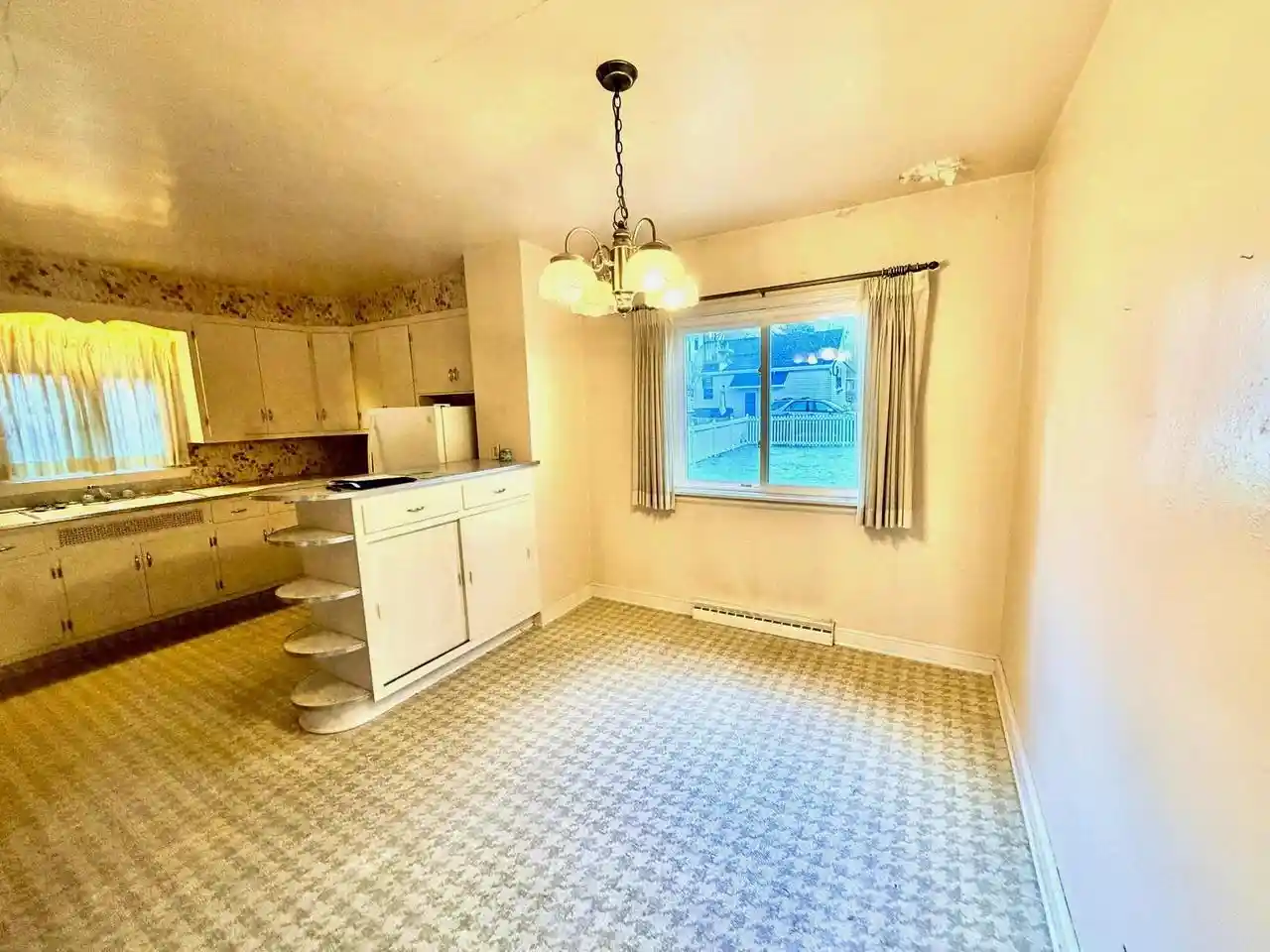 Photo 4 of Single family home for sale at 1036 S Roosevelt St, Green Bay, WI 54301 | MLS# 50334115 | Listing updated on 2026-10-09