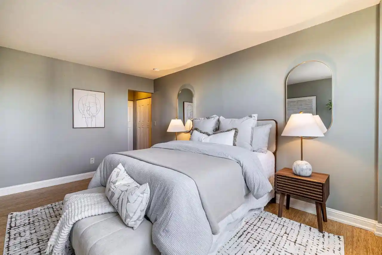 Listing Photo 4 - Condo for sale in building located at 1707 N Prospect Ave, Milwaukee, WI 53202 - Unit #11B