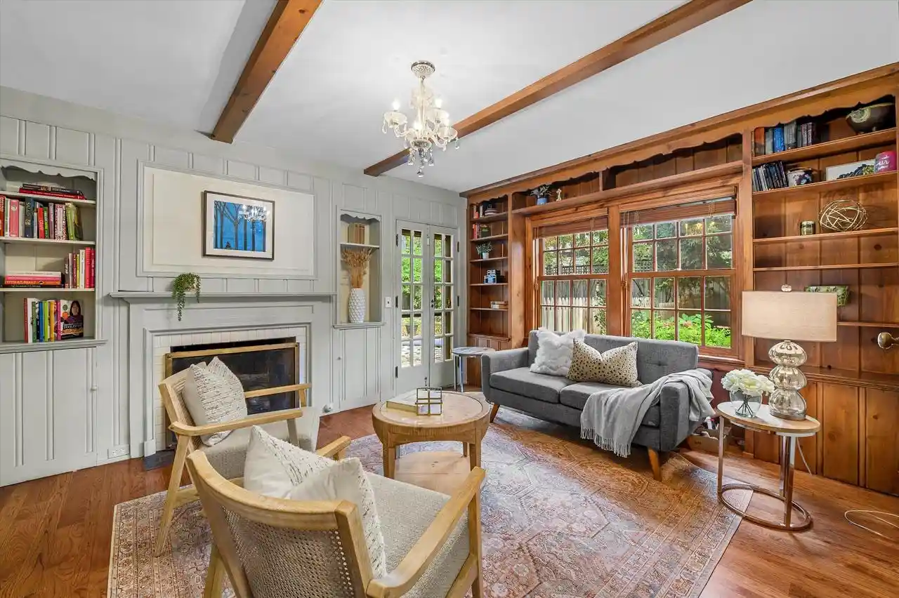 Photo 3 of Single family home for sale at 4732 N Wilshire Rd, Milwaukee, WI 53211 | MLS# 1984276 | Listing updated on 2026-10-29