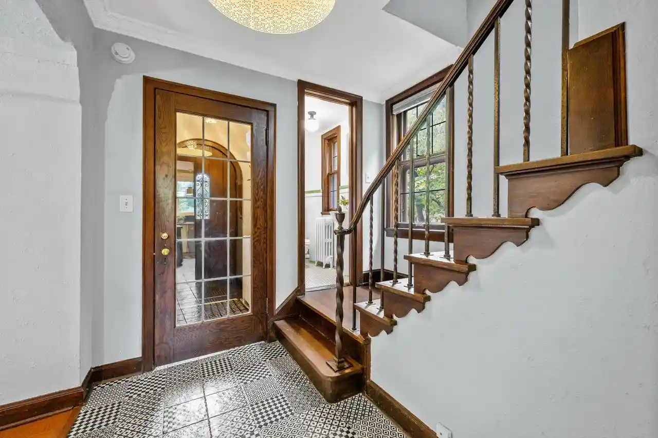 Photo 3 of Single family home for sale at 1578 E Cumberland Blvd, Milwaukee, WI 53211 | MLS# 1984284 | Listing updated on 2026-10-19