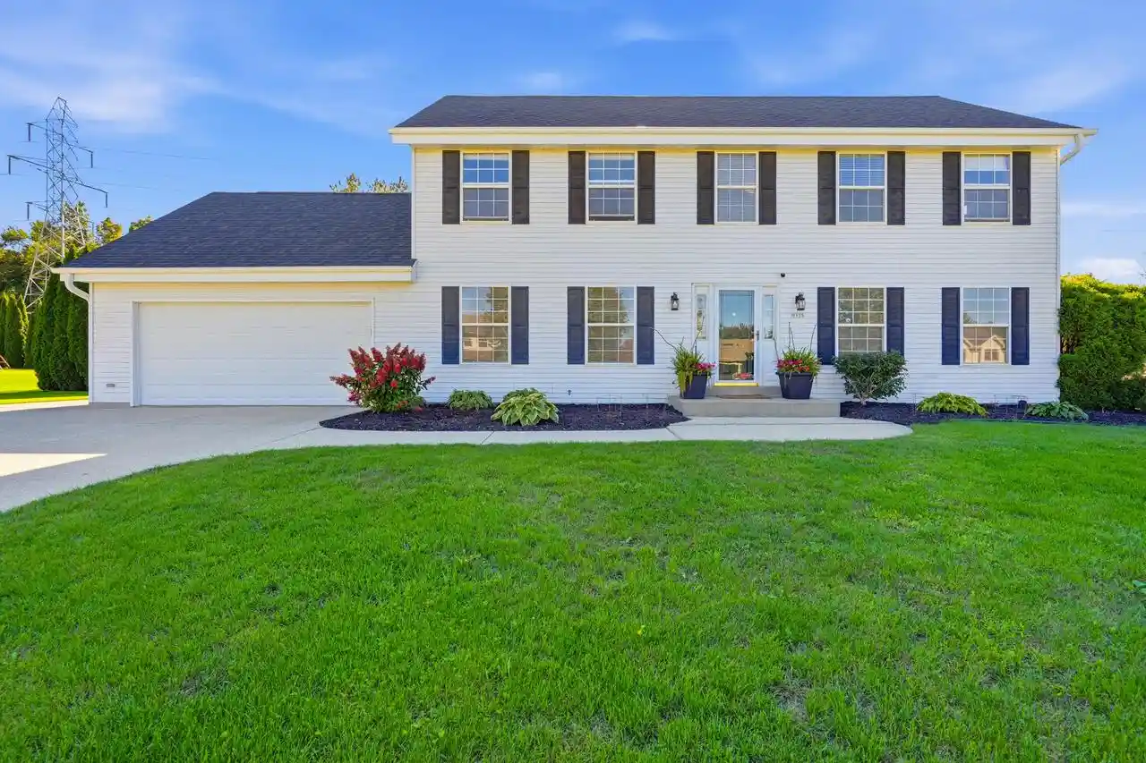 Photo 1 of Single family home for sale at 9175 S Patricia Blvd, Oak Creek, WI 53154 | MLS# 1984290 | Listing updated on 2026-10-09