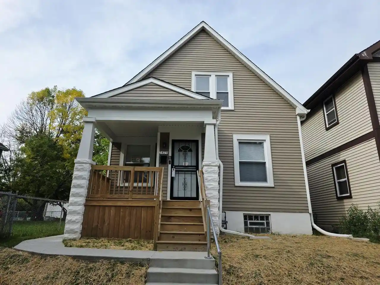 Photo 1 of Single family home for sale at 2829 N 17th Street, Milwaukee, WI 53206 | MLS# 1984304 | Listing updated on 2026-10-09