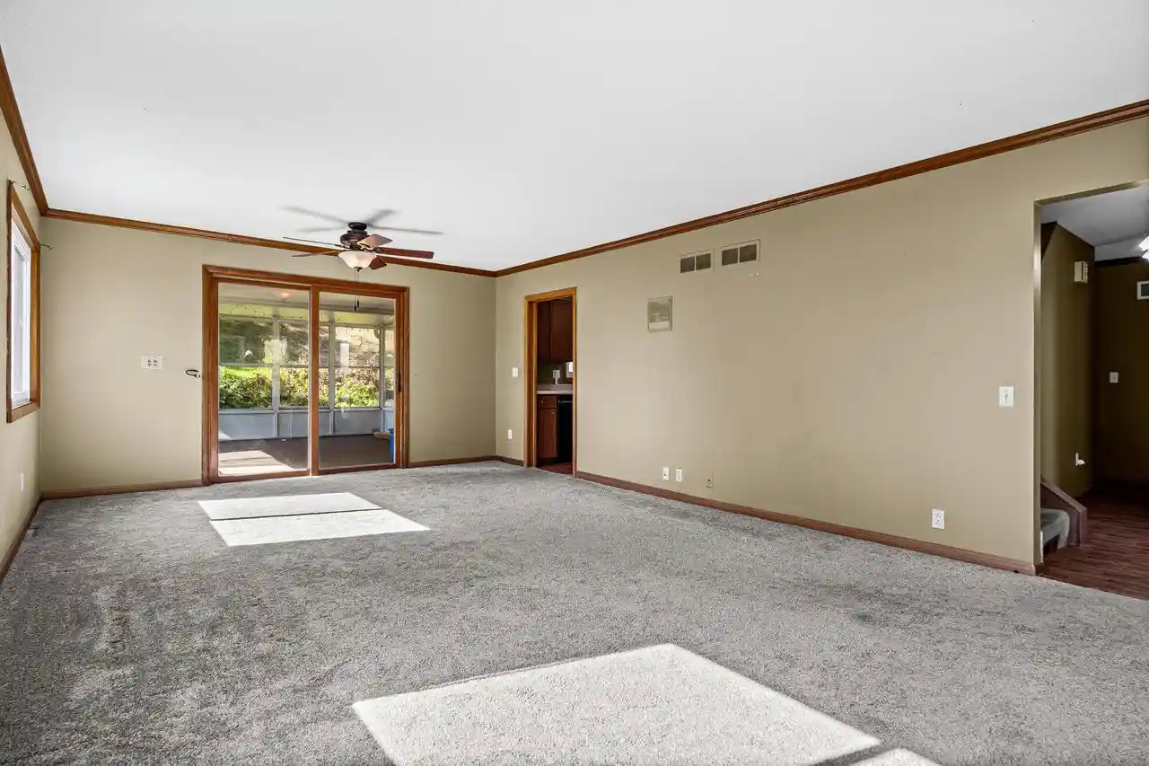 Photo 2 of Sale Pending at 705 2nd Street S St, La Crescent, MN 55947 | MLS# 1984306 | Listing updated on 2026-10-21