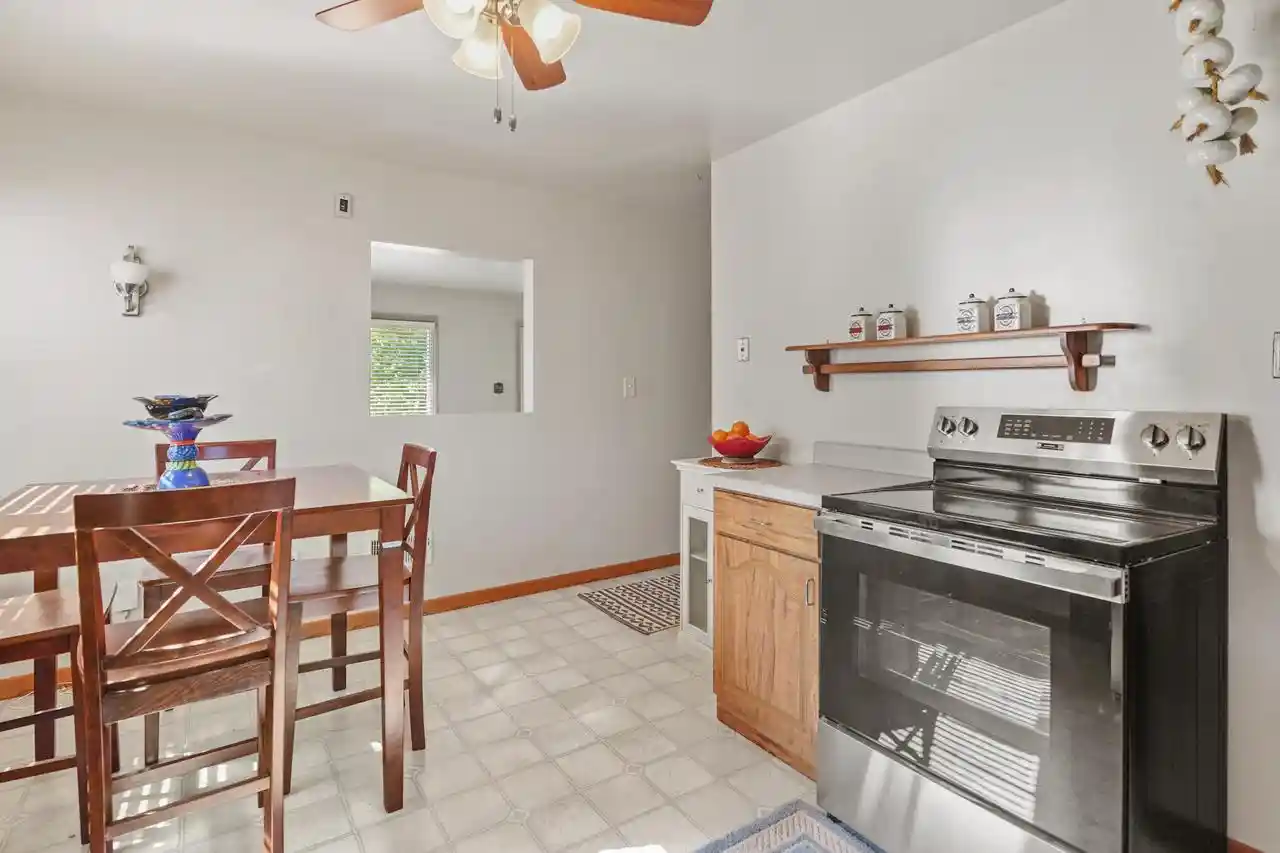 Photo 3 of Single family home for sale at 7827 23rd Avenue, Kenosha, WI 53143 | MLS# 1984316 | Listing updated on 2026-10-09