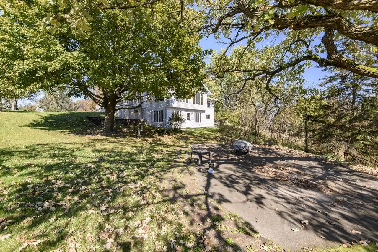 Photo 3 of Single family home for sale at S49w34165 Ridgeway Dr, Dousman, WI 53118 | MLS# 1984317 | Listing updated on 2026-10-29