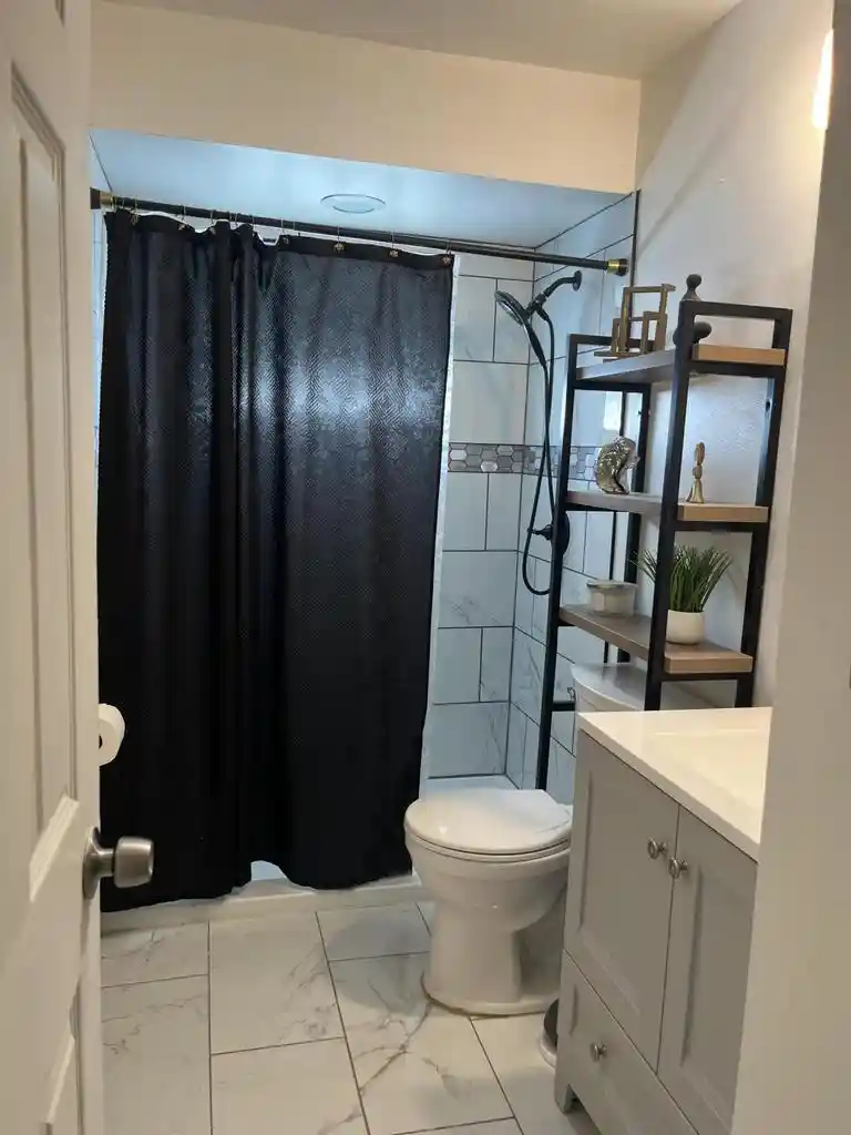 Photo 4 of Single family home for sale at 1633 W Leroy Ave, Milwaukee, WI 53221 | MLS# 1984322 | Listing updated on 2026-10-09