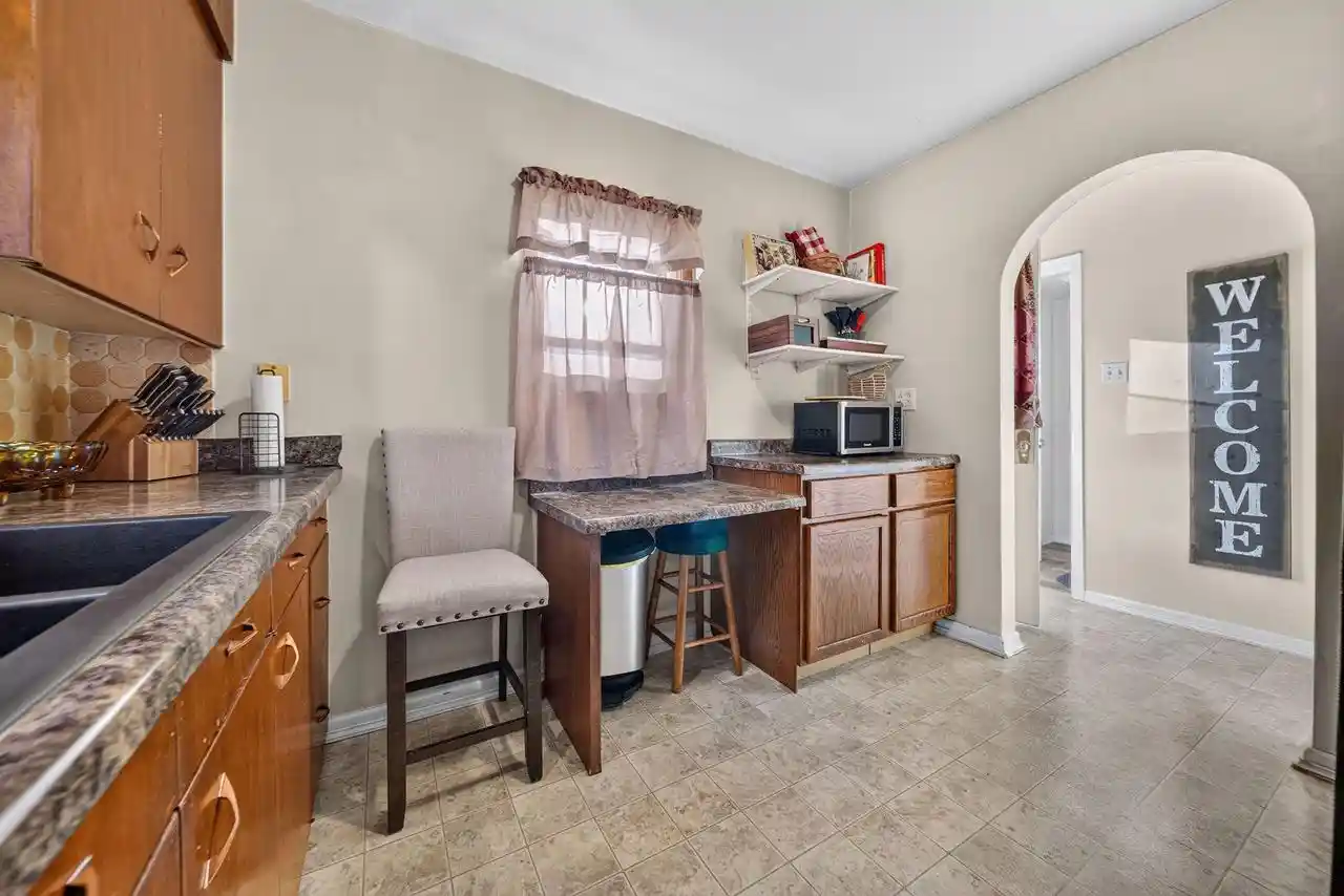 Photo 4 of Single family home for sale at 1909 S 10th Street, Sheboygan, WI 53081 | MLS# 1984331 | Listing updated on 2026-10-10