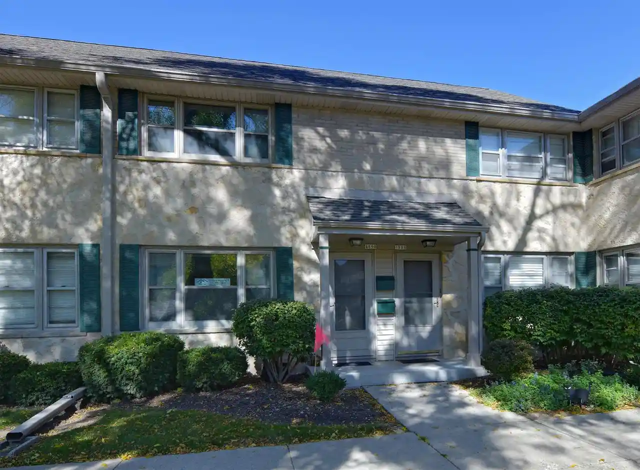 Condo for sale at 4890 N Shoreland Ave, Milwaukee, WI 53217 | MLS# 1984334
