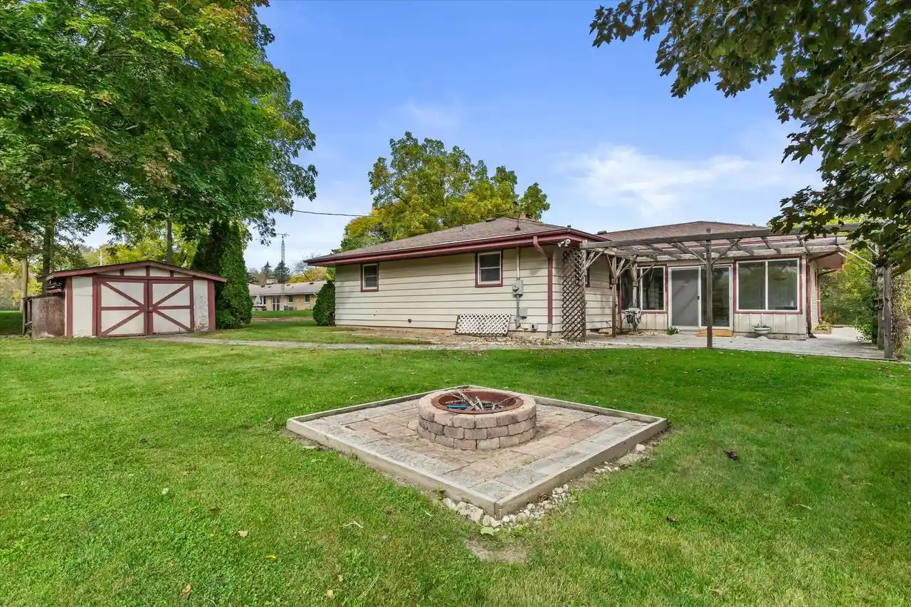 Photo 3 of Single family home for sale at 8011 Clinton Ln, Mount Pleasant, WI 53406 | MLS# 1984339 | Listing updated on 2026-10-10