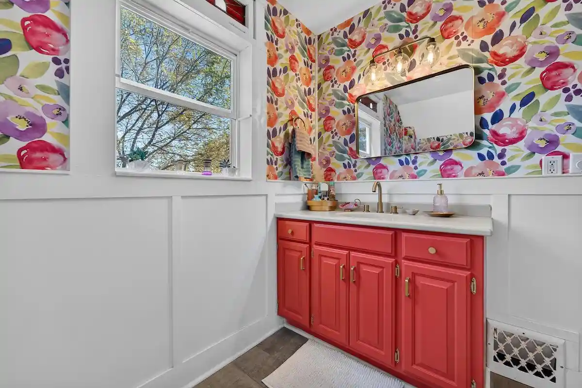 Photo 3 of Single family home for sale at 3525 Sheridan Rd, Mount Pleasant, WI 53403 | MLS# 1984348 | Listing updated on 2026-10-10