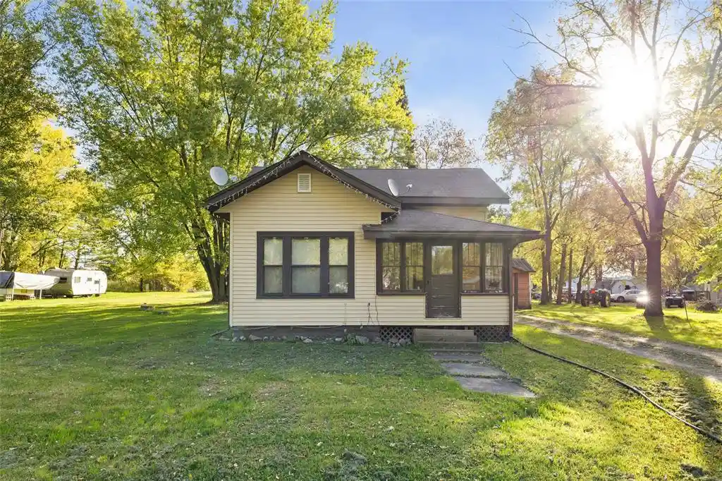 Photo 1 of Single family home for sale at N3072 Clark St, Humbird, WI 54746 | MLS# 1605809 | Listing updated on 2026-10-10