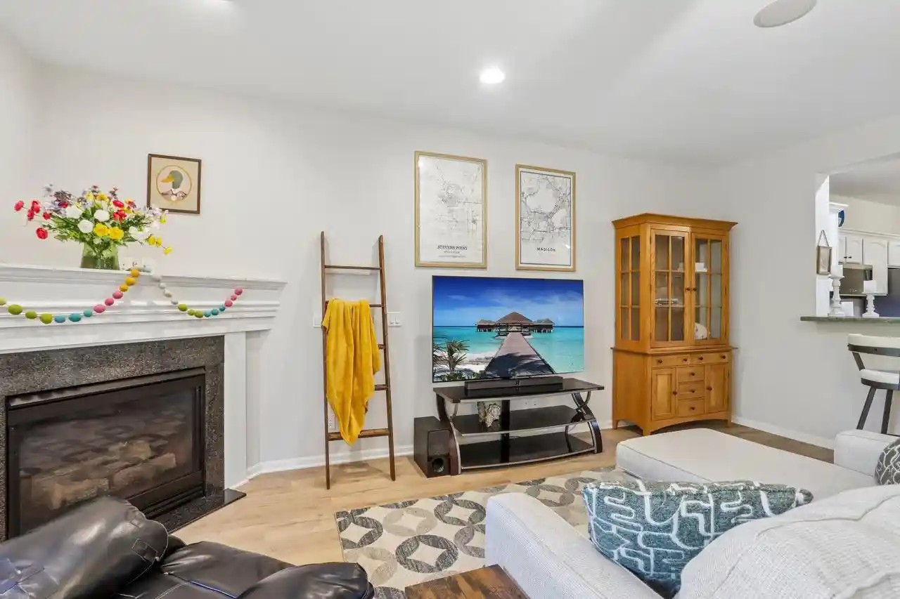 Photo 2 of Condo for sale at 2967 Kentville Dr, Sun Prairie, WI 53590 | MLS# 2034444 | Listing updated on 2026-10-10