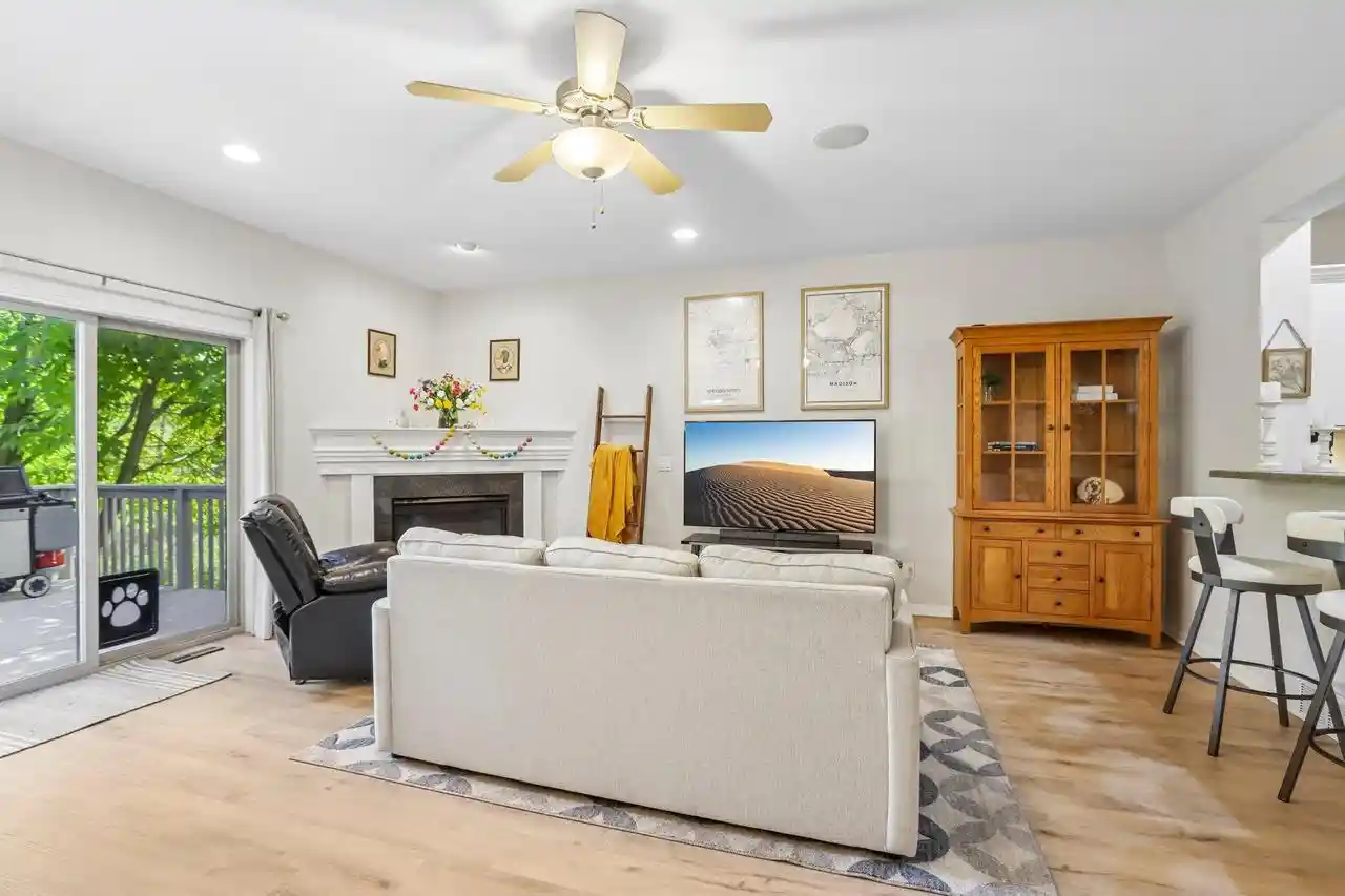 Photo 3 of Condo for sale at 2967 Kentville Dr, Sun Prairie, WI 53590 | MLS# 2034444 | Listing updated on 2026-10-10