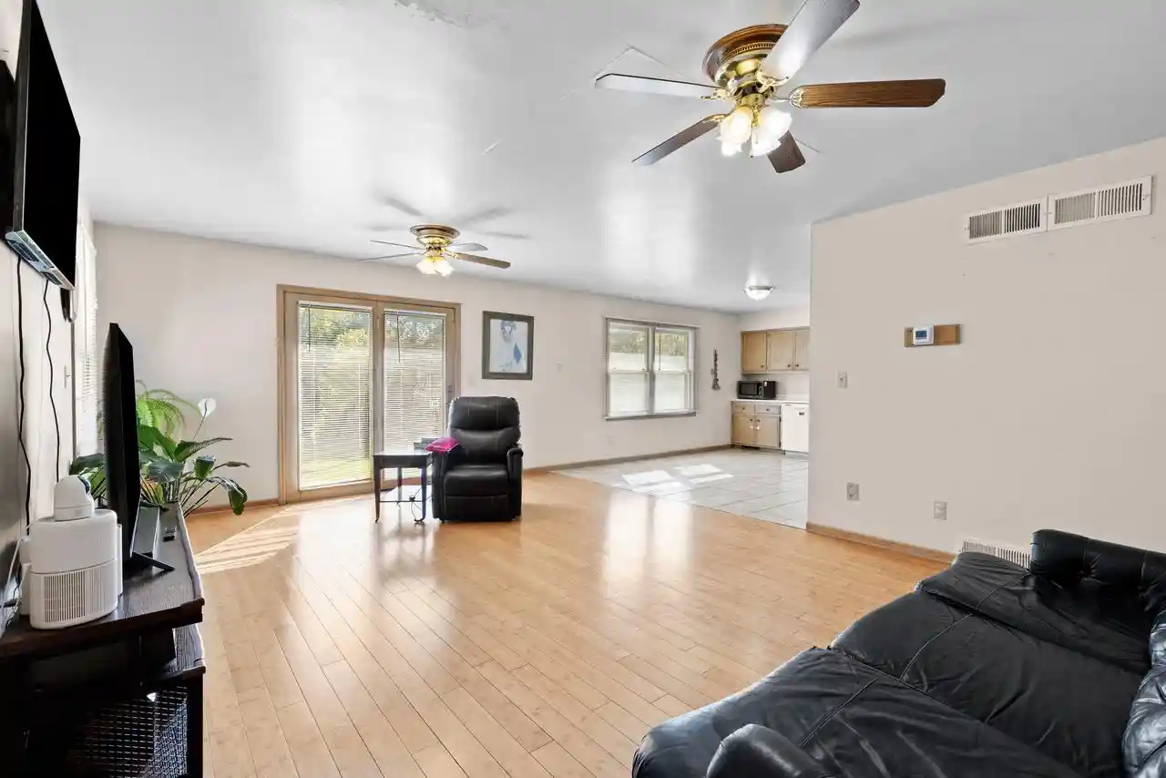 Photo 3 of Single family home for sale at 429 W Apple Tree Rd, Glendale, WI 53217 | MLS# 1984360 | Listing updated on 2026-10-10