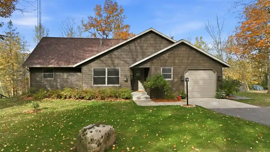 Photo 1 of Single family home for sale at 6558 W Hunter Lake Rd, Winter, WI 54896 | MLS# 1605883 | Listing updated on 2026-10-10