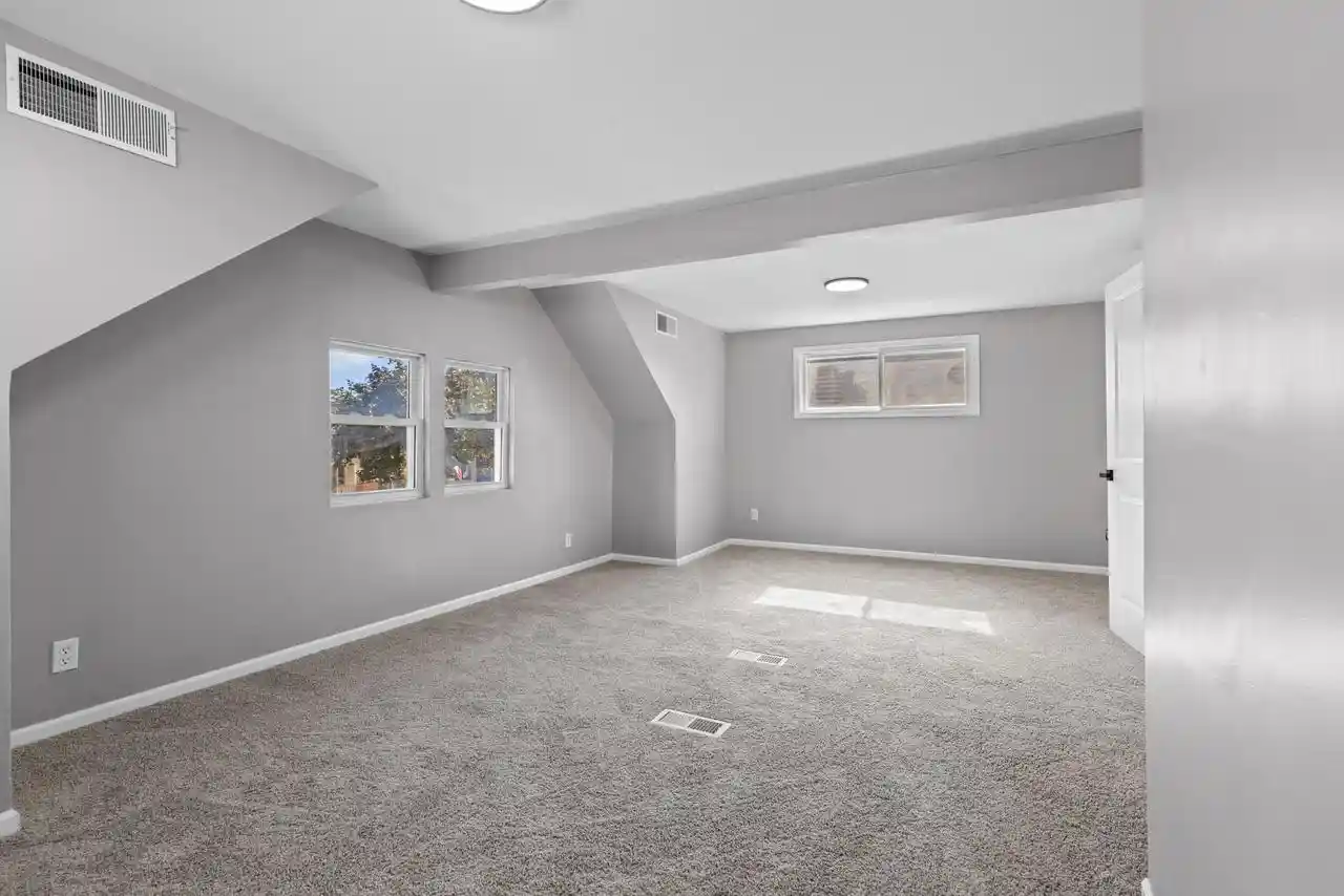 Photo 2 of Single family home for sale at 2925 S 7th Street, Milwaukee, WI 53215 | MLS# 1984372 | Listing updated on 2026-10-10