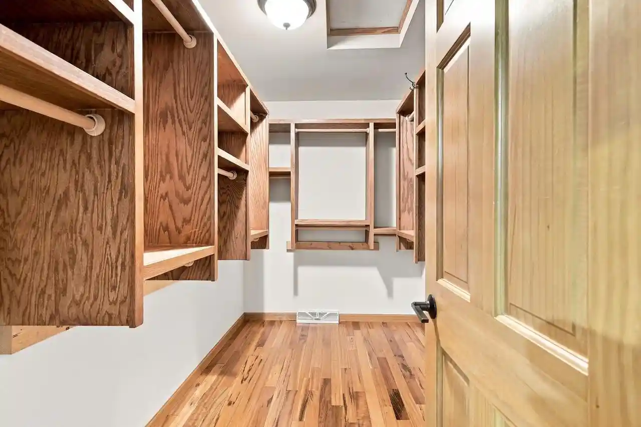 Photo 3 of Single family home for sale at 876 W Washington Ave, Hartford, WI 53027 | MLS# 1984377 | Listing updated on 2026-10-12
