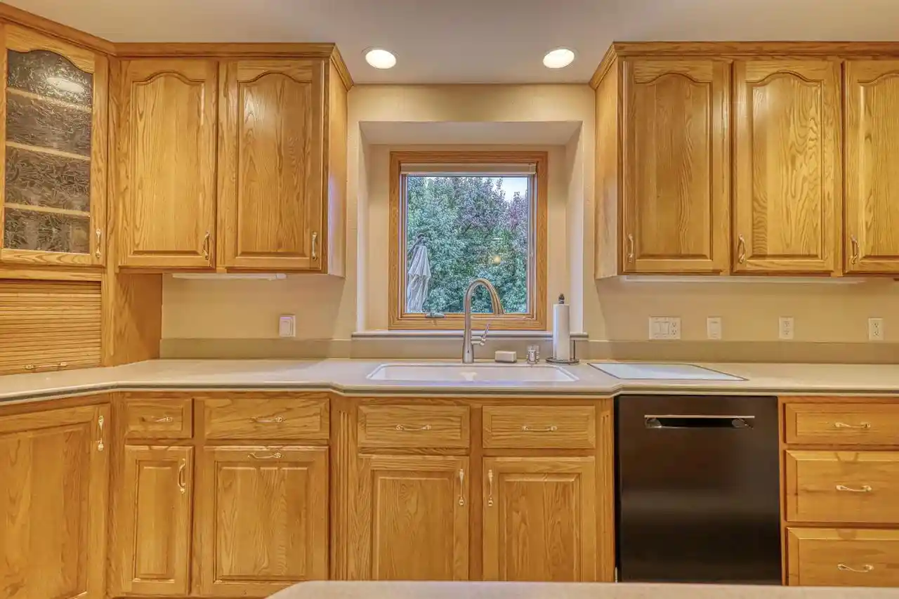Photo 4 of Single family home for sale at 1225 Saint Patrick Way, Sun Prairie, WI 53590 | MLS# 2034453 | Listing updated on 2026-10-21